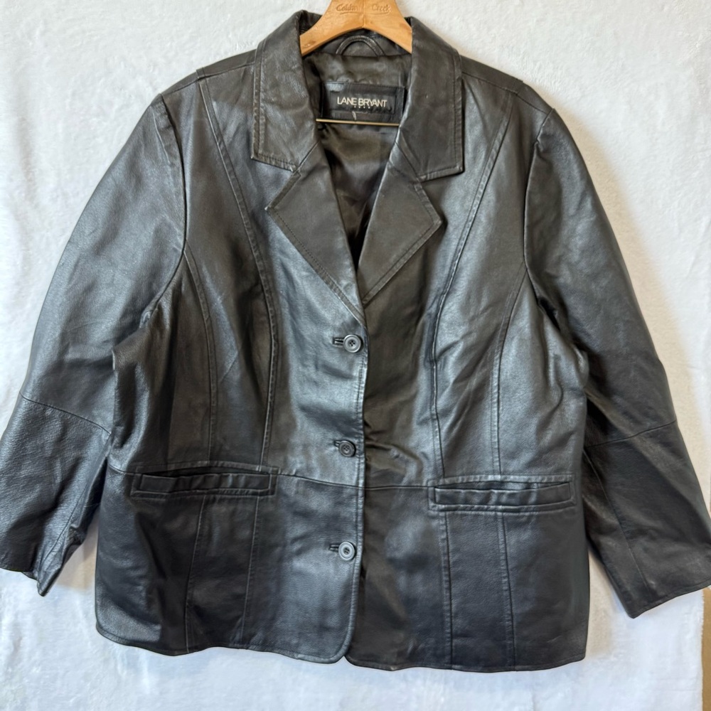 Lane Bryant Women's Faux Leather Jacket Size 24**‎